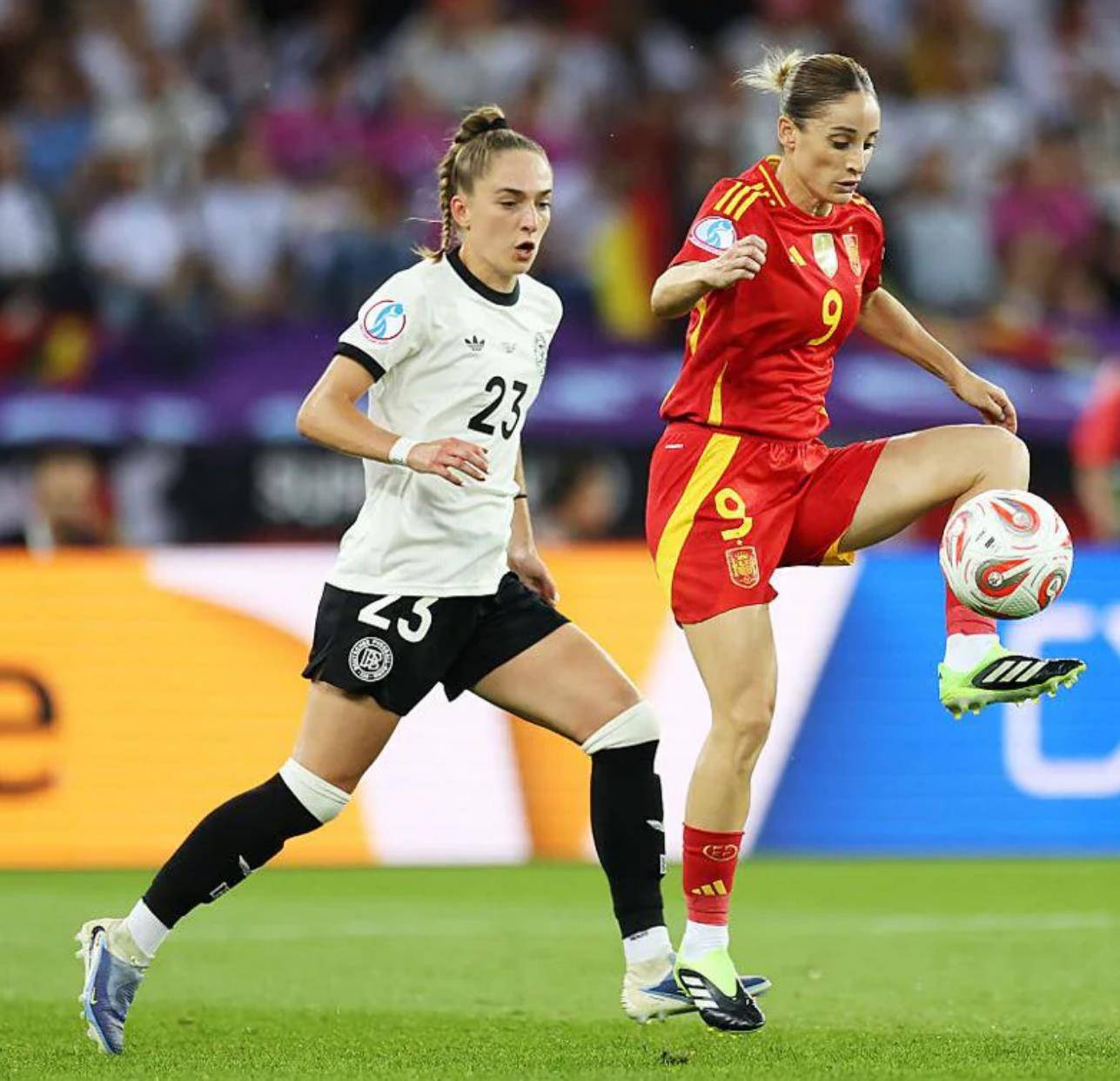 法国女足战胜葡萄牙女足，获得欧洲女足联赛